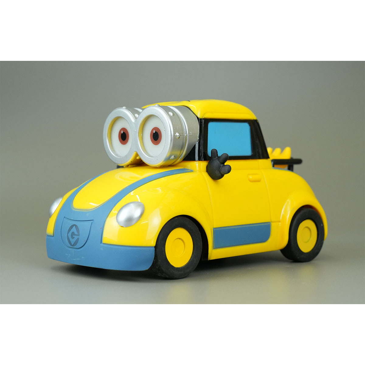 Minions - Remote control car (Rechargeable)